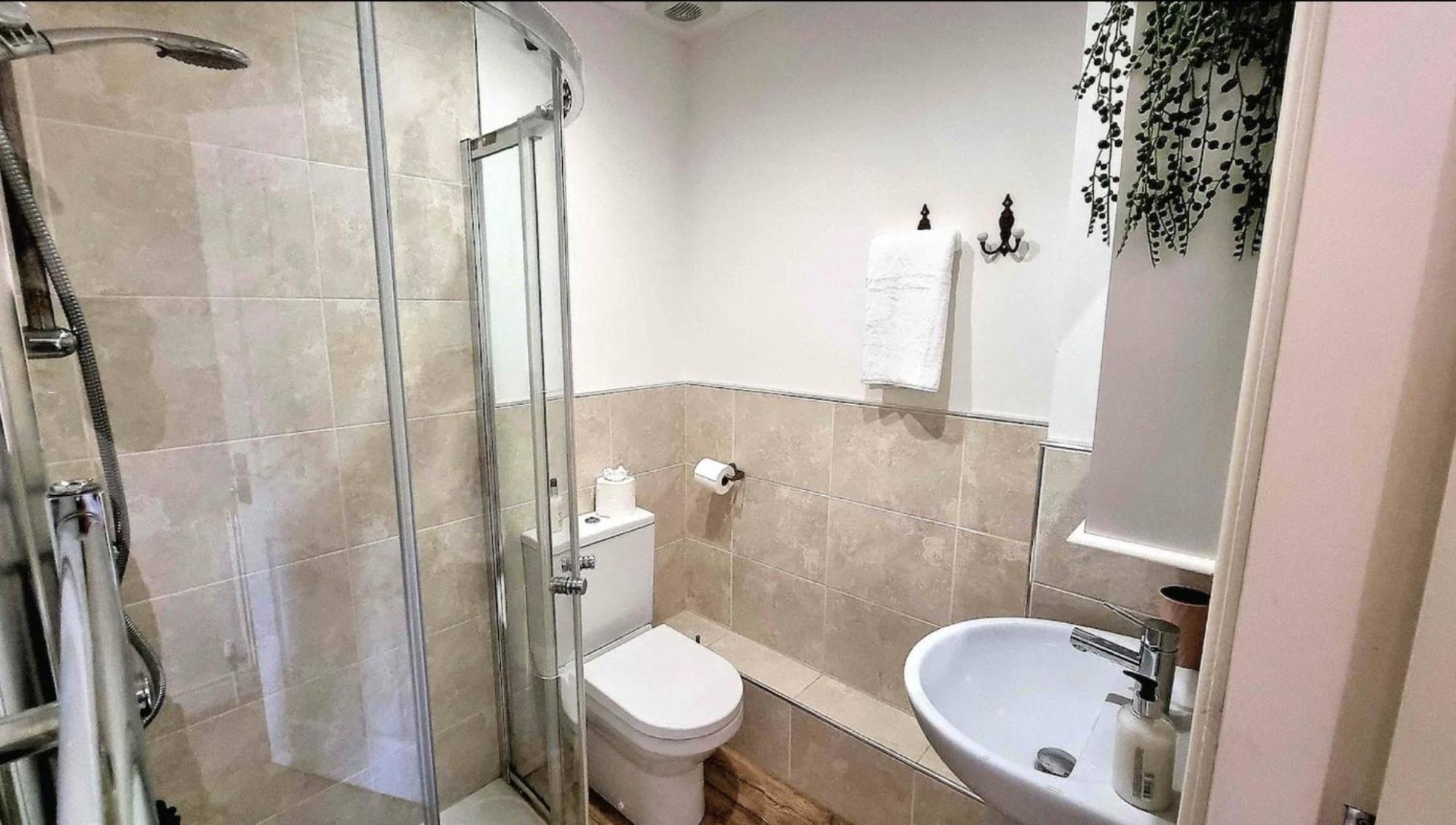 Top Floor Double En-Suite Br Apartment Central Matlock Matlock  Extérieur photo
